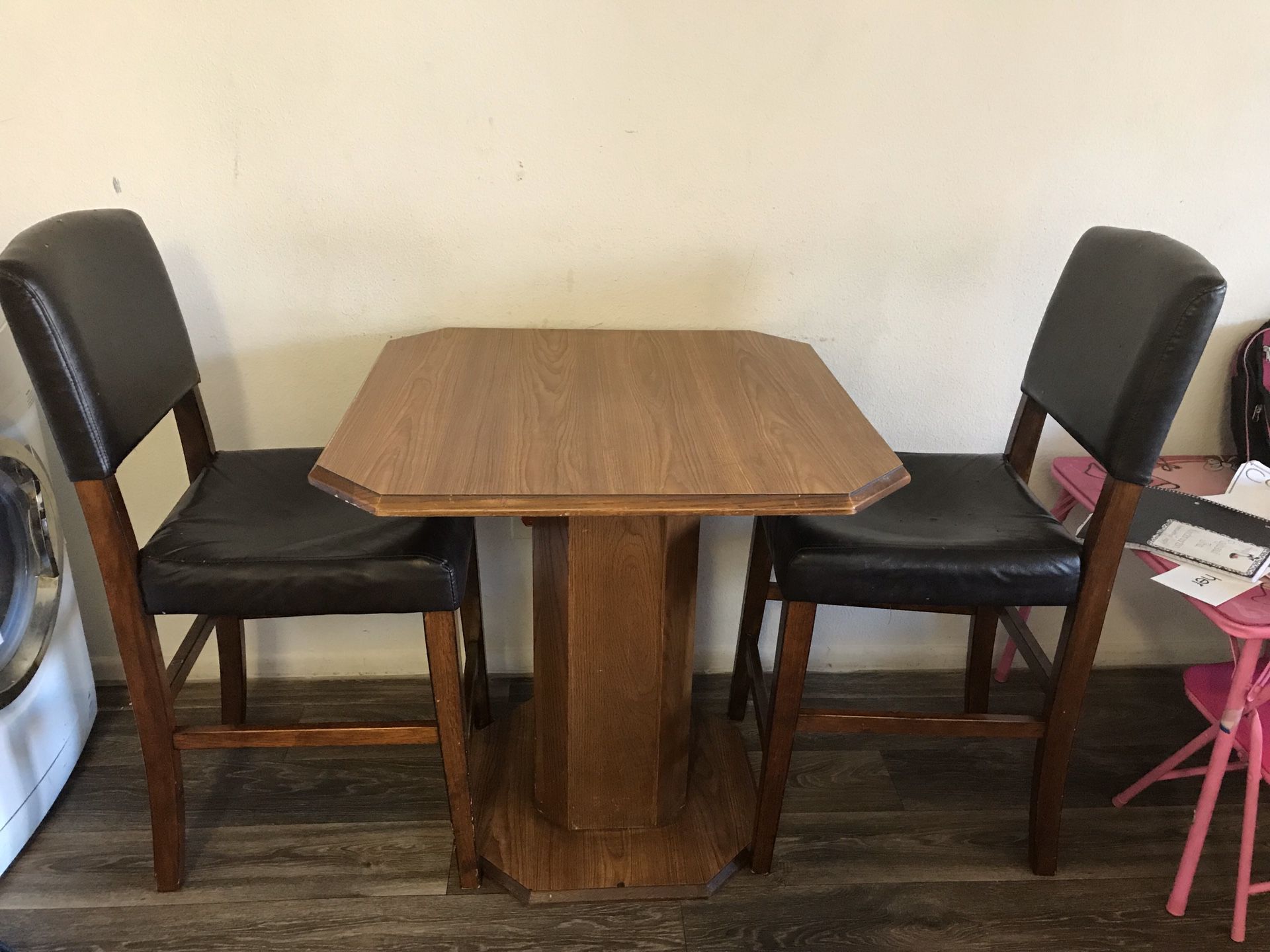 Dining table n chair