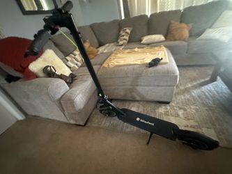Isinwheel E Scooter.      Max Mph:21