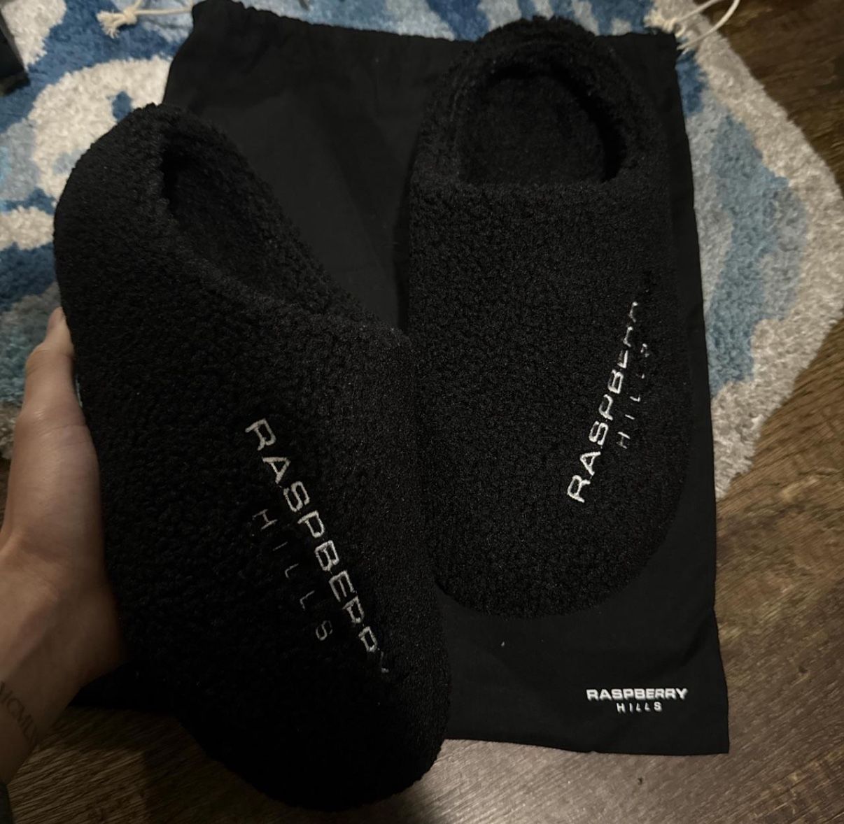 Gv Gallery Raspberry Hill Slides Size 11
