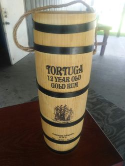 Wood rum bottle holder