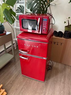 Galanz Matching Mini-Fridge & Microwave