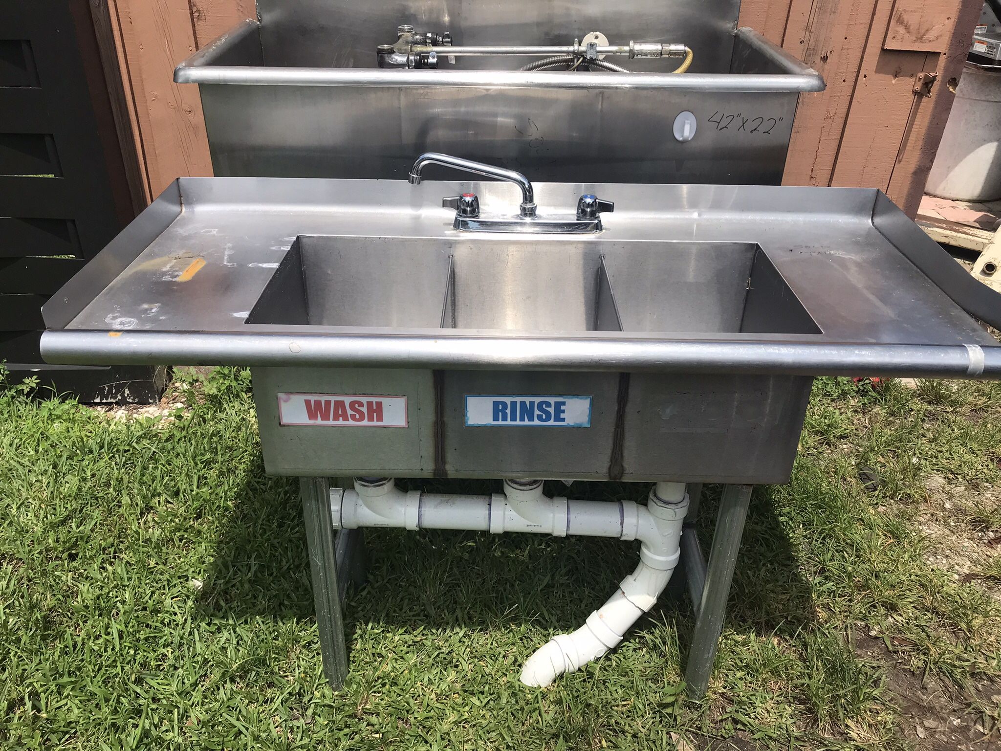 Fregadero Comercial De Tres Huecos X 280$