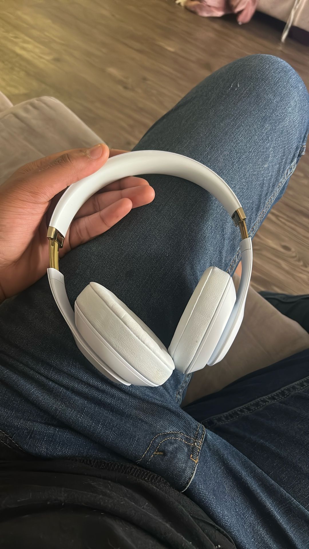 White beats