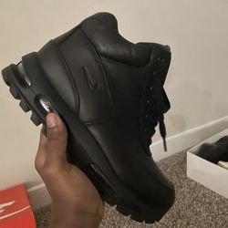 nike boots
