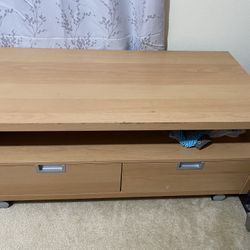 TV Consol With Wheels And Draws Works Great Used 