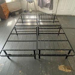 Bed Fram Queen Also Fits a Full Size Mattress 