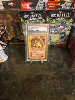 Pokémon Charizard Base Set 2 (PSA 3)