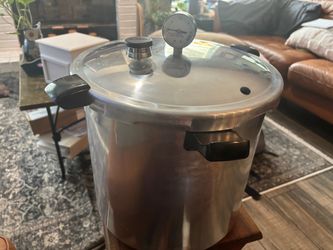 Presto Pressure Canner 23 quart