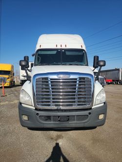 Freightliner cascadia 2017  10 cambios