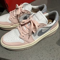 Women Size 11.5 Air Jordons