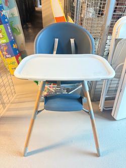 Skip Hop Baby High Chair with Tray and Harness
