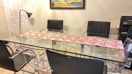 Dinner table 8 chairs