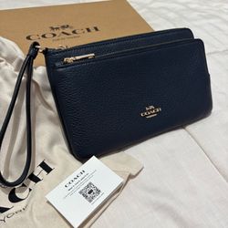 Coach Double Zip Wallet Wristlet in Midnight Blue Pebble Leather