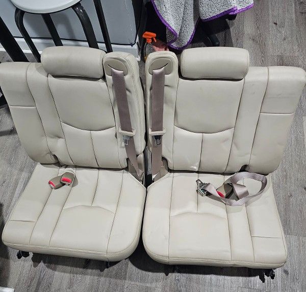 03-06 TAHOE SWB Gray Leather LH RH Rear Back Third 3rd Row Seats Pair 2x 