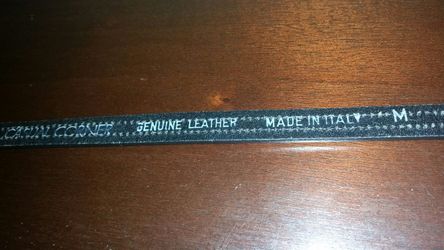 Womans leather belt med.