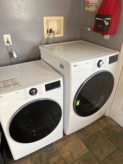 LG ThinQ Washer & Dryer Machine *BRAND NEW*