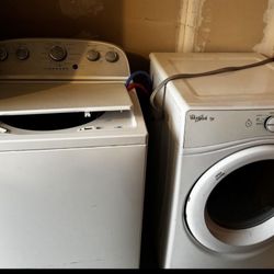 USED WHIRLPOOL WASHER AND DRYER 
