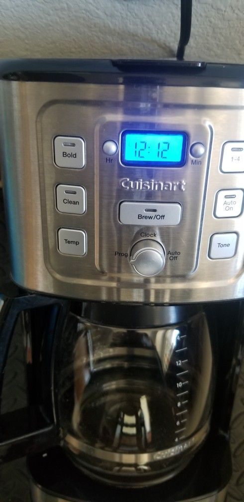 14 Cup Per Grammable Coffee Maker$25