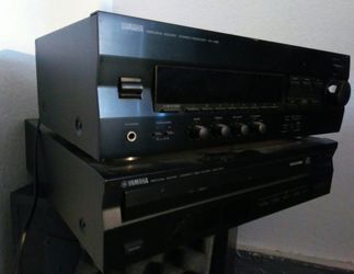 Yamaha stereo receiver, matching 5 disc cd player