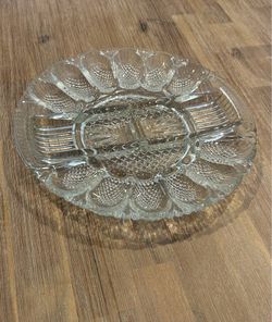 VINTAGE  L.E. SMITH CRYSTAL DEVILED EGG PLATE