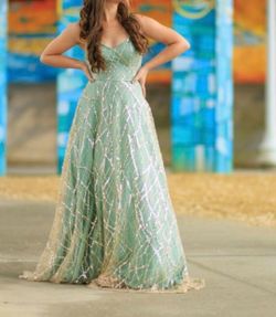 Promp Dress Size 15/16