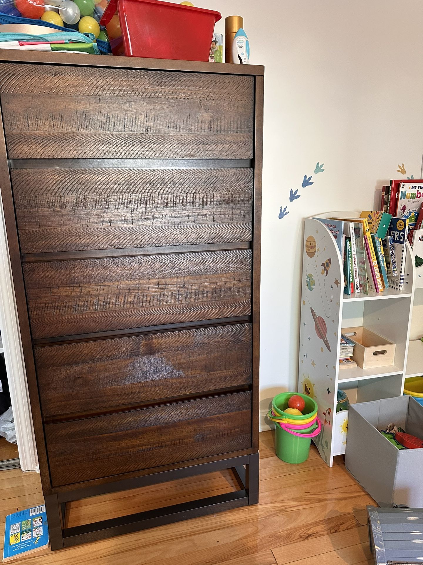 Dresser