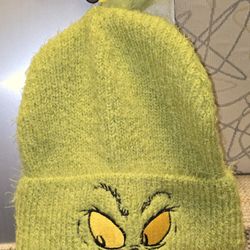 Dr. Seuss Grinch Beanie Fuzzy Green UNISEX OSFM 