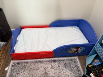 Toddler bed