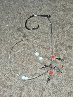 Fishing leaders