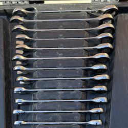 Gear Wrench Rachets 12 PCs Millimeter 8 To 19