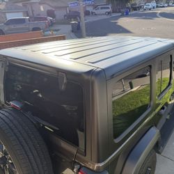Hard Top for 2023 Jeep Wrangler - Black with Freedom Pa Les