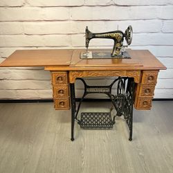 Antique Singer Treadle Sewing Machine & Cabinet