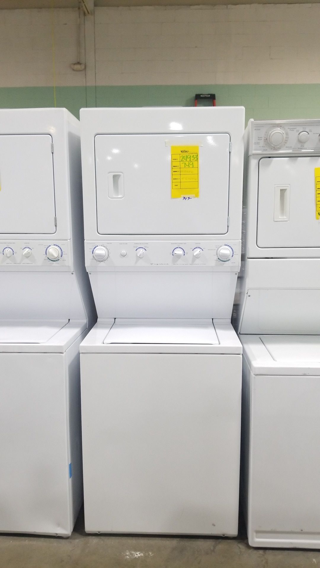 Frigidaire 27x74 washer/dryer electric stackable
