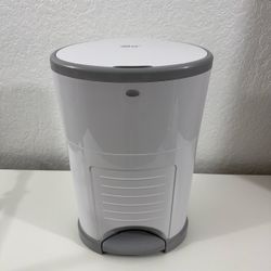 Diaper Pail - Dékor Plus (Used and Cleaned)