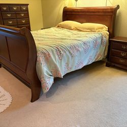 Queen Bedroom Set