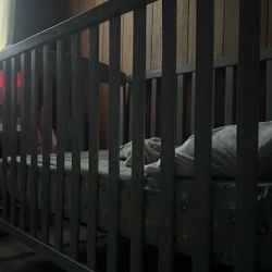 Used Crib