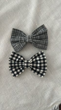 2 Black And White Bow Clips 