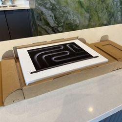 BRAND NEW Apple 2025 MacBook Pro M4 16 inch