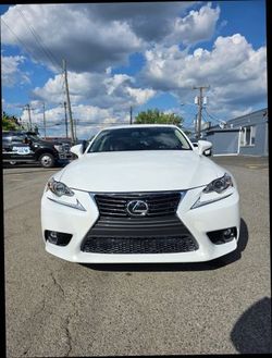 2016 Lexus IS