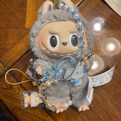 Labubu And Labubu Phone Charms For Sale 