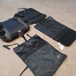 Chicco Backless Booster Seat And Protection Mats