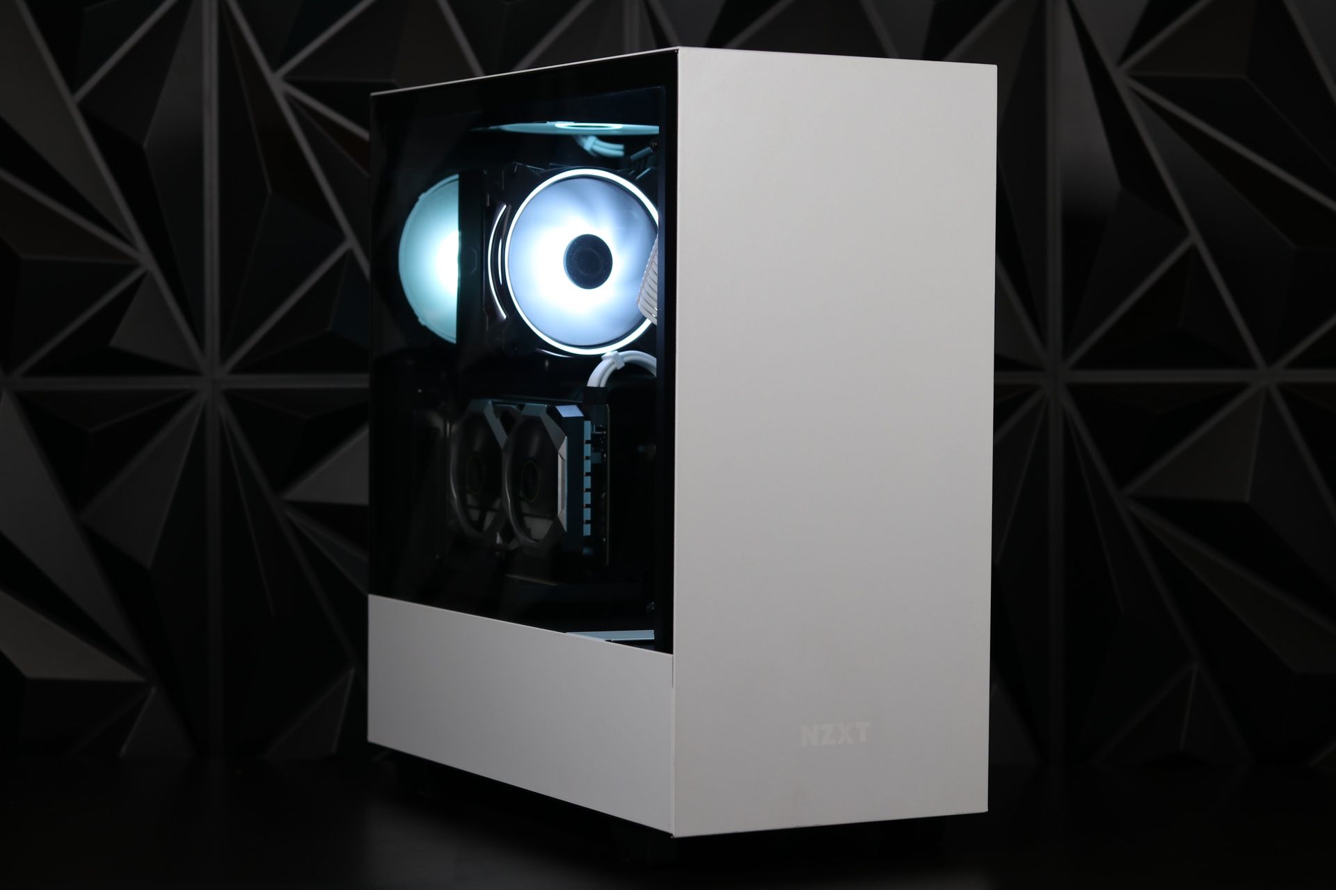 Gaming PC 1650s/ i5 10400F/16GB 3200Mhz/SSD