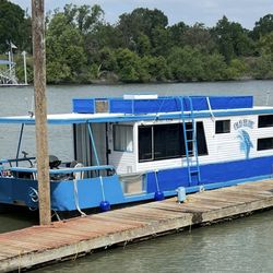 1971 Leisurecraft Houseboat