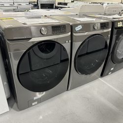 New Washer Dryer Set Platinum Stackable With Warranty 
