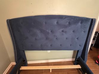 Bed (Queen Size)