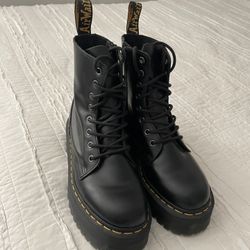 Dr. Marten’s Jadon Platform Black Combat Boots Leather Women’s Size 8 Excellent Worn One Or Two Times