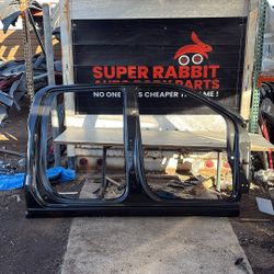 2019 Silverado Sierra Uniside Passenger Crew Cab OEM 2026 