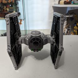 LEGO Star Wars Imperial TIE Fighter 75300