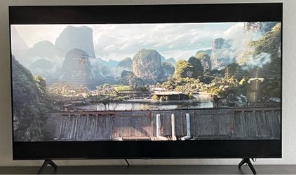 65 inches Samsung Smart TV