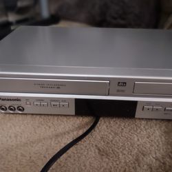 Panasonic CD and Video Cassette Player